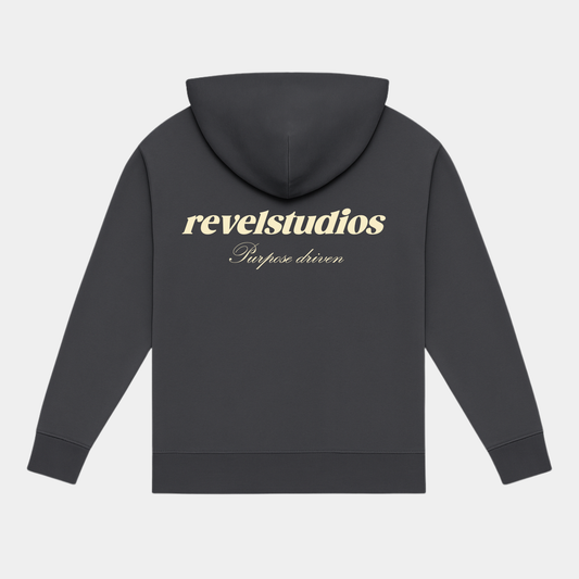 Sudadera gris de algodón con logo de revelstudios purpose driven en beige